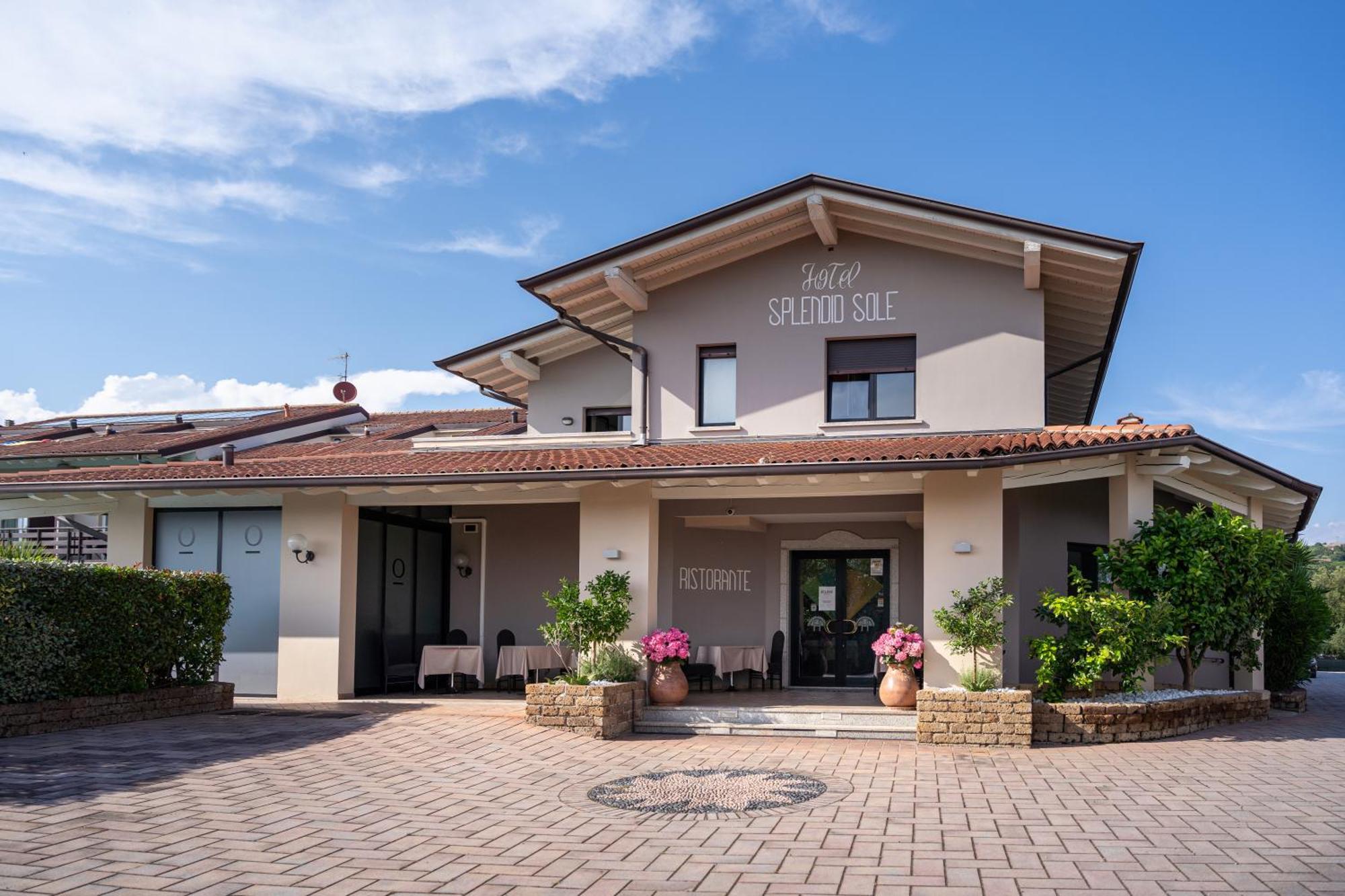 Spa Hotel Splendid Sole Manerba del Garda Ngoại thất bức ảnh