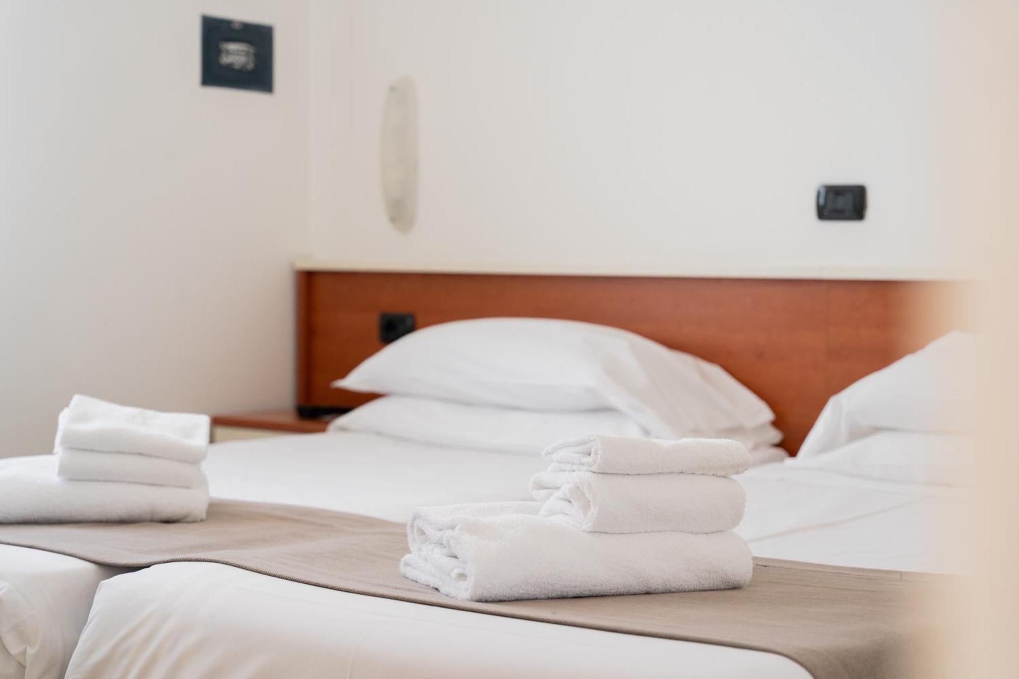 Spa Hotel Splendid Sole Manerba del Garda Ngoại thất bức ảnh